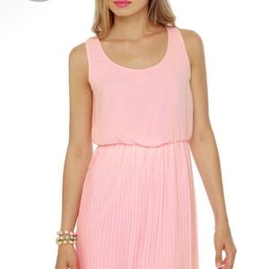 Cocolove “Re-Pleat After Me” Pleated Pink Dress from Lulus- Size Small- New